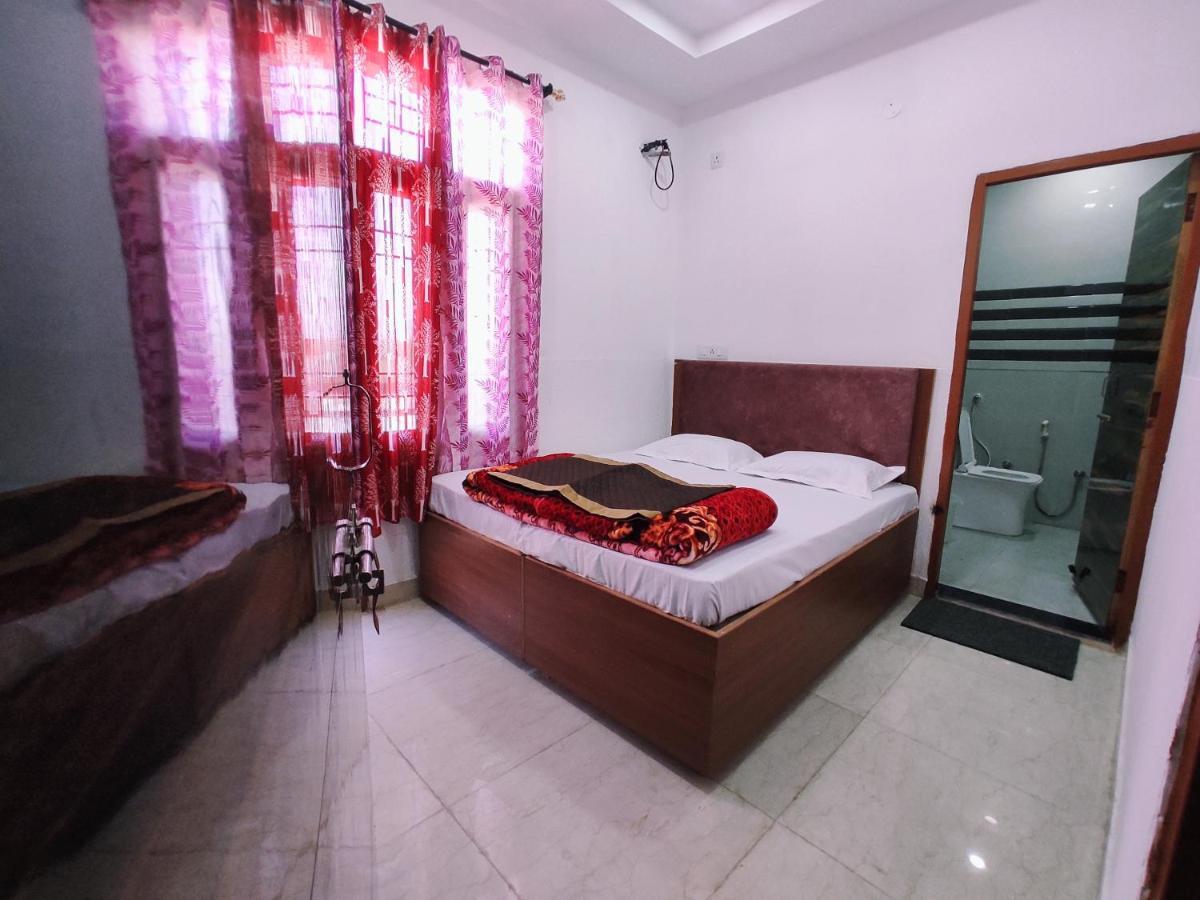 Hotel Yolo- จัณฑีครห์ ภายนอก รูปภาพ