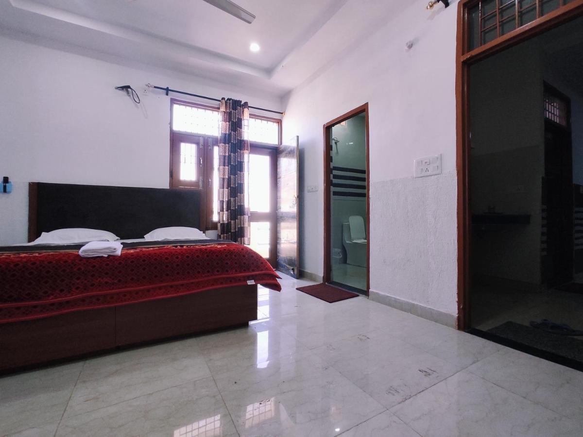 Hotel Yolo- จัณฑีครห์ ภายนอก รูปภาพ