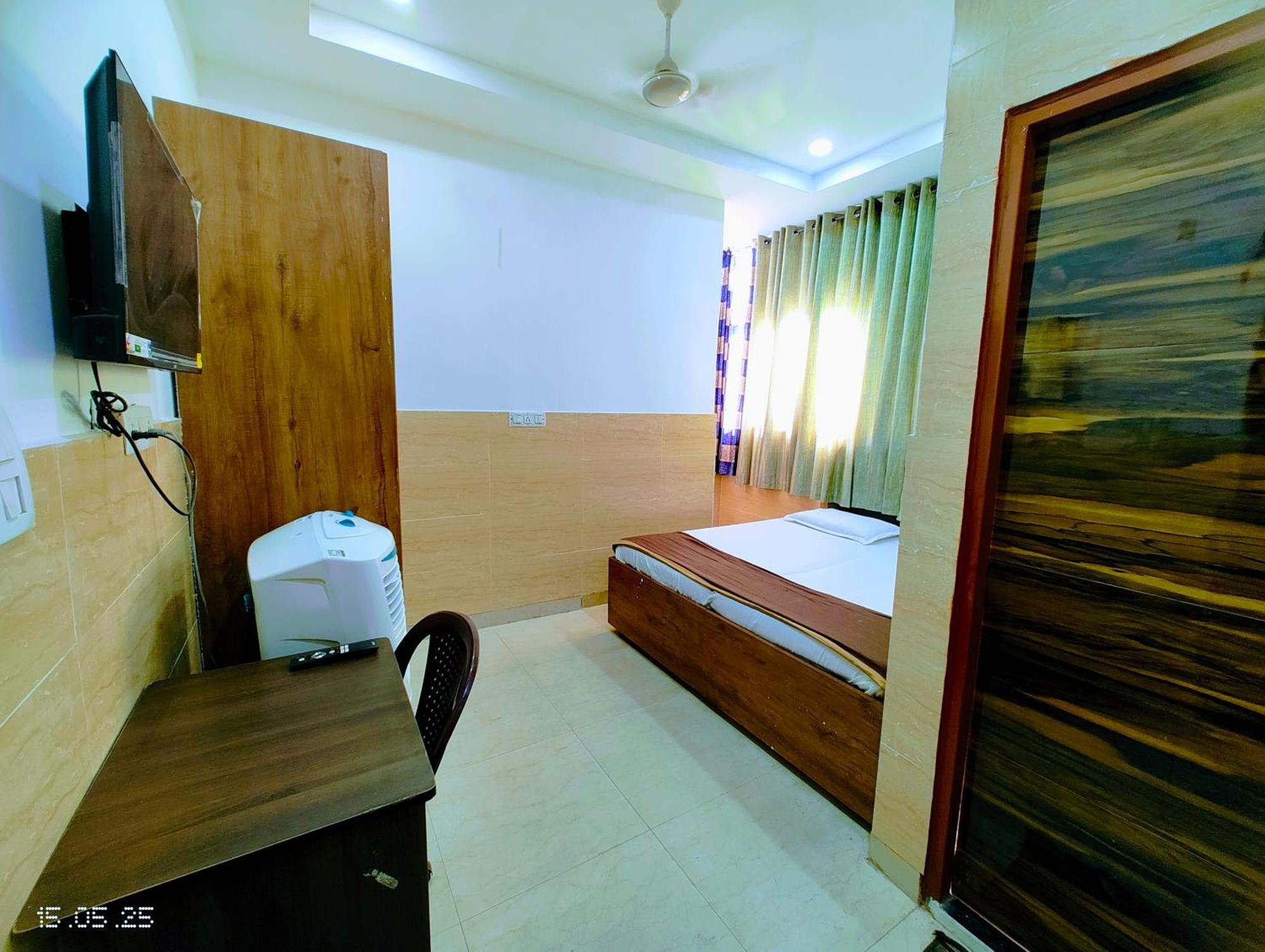 Hotel Yolo- จัณฑีครห์ ภายนอก รูปภาพ
