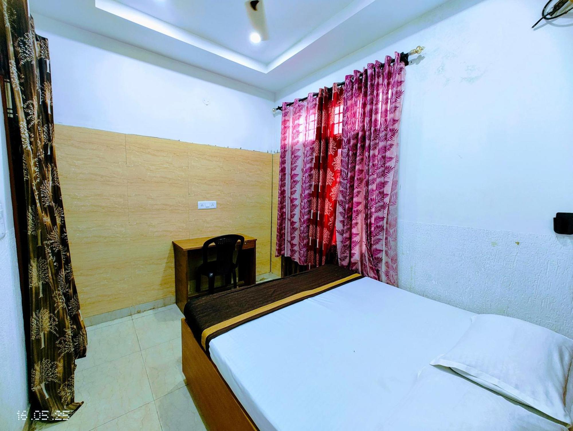 Hotel Yolo- จัณฑีครห์ ภายนอก รูปภาพ